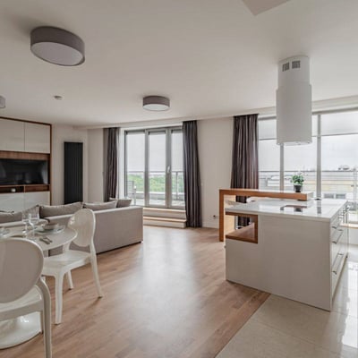 Аренда просторной 3-комнатной квартиры, 100 м², район Śródmieście, Варшава, Польша